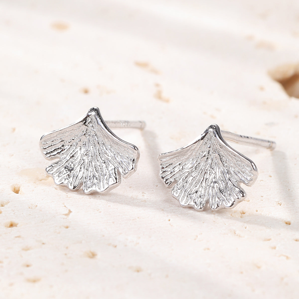 Pendientes de Botón Hoja Ginkgo Plata de Ley 925